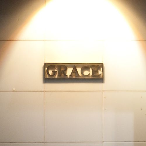 スナック・グレイス