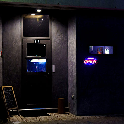 プールバーQ・ビリヤード・生ビール